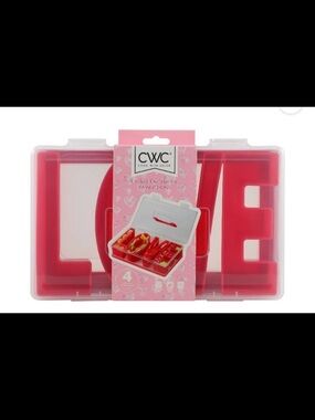 LOVE' Shaped Pink/Red Snack & Lunch Food Container, Snackle Box NEW